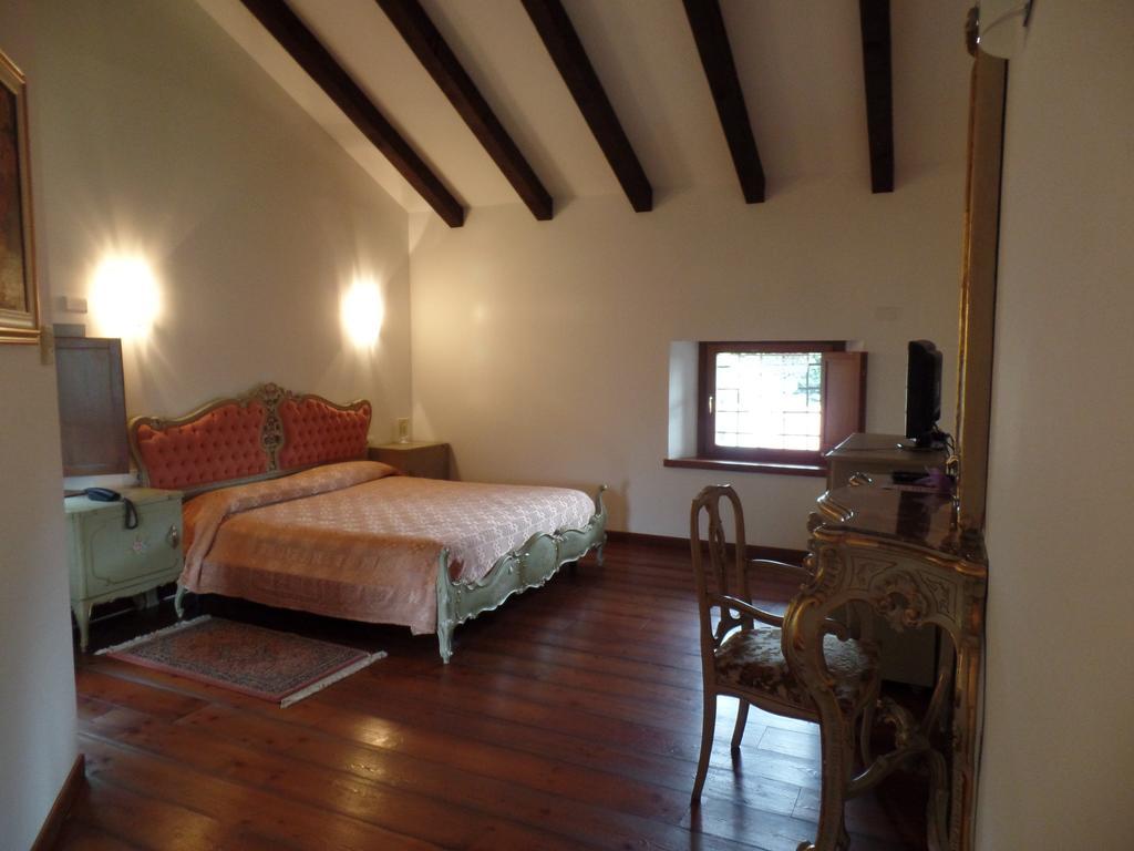 Agriturismo Il Vagabondo Buttrio Værelse billede